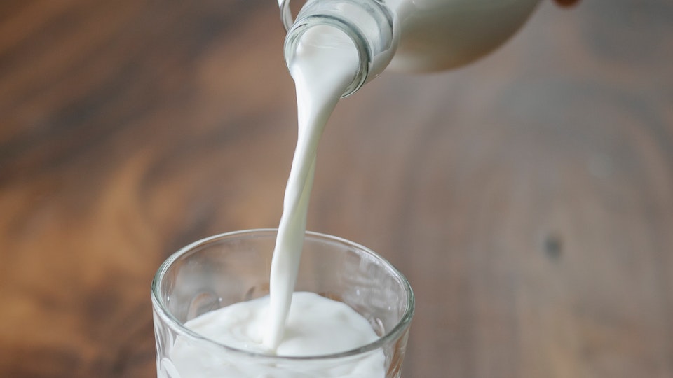 Darf man Milch trinken, wenn man Antibiotika nimmt