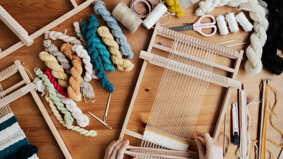 Loom Bänder basteln - Anleitung für Schmuck-DIY-Lösung