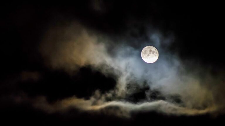 Wieso Kann Man Bei Vollmond Nicht Schlafen www.bestetipps.de