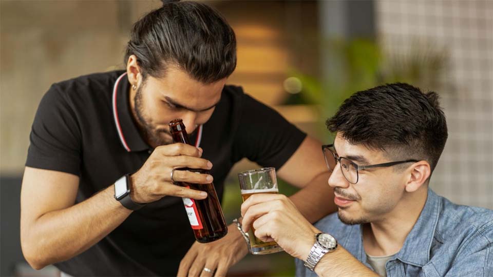 Biergenuss ohne Reue Prävention von Kopfschmerzen nach dem Feierabendbier