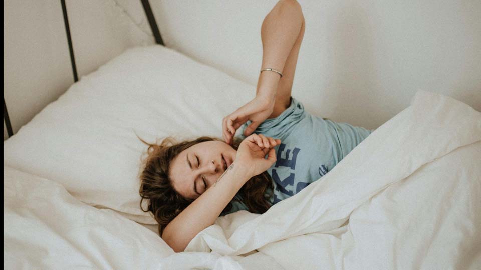 Wärmende Geborgenheit So erhalten Sie Ihre Daunendecke in Bestform