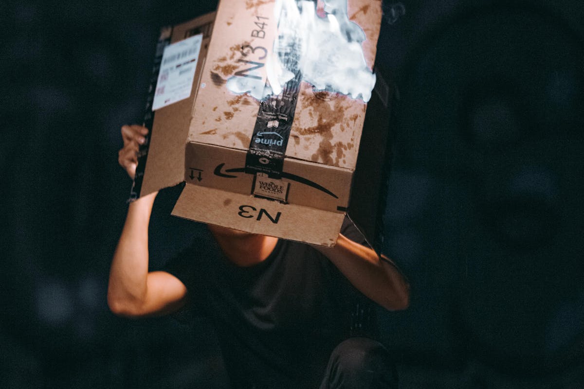 Amazon-Paket kam beschädigt an, aber Kundenservice lehnt Ersatz ab So setzt man seine Rechte durch