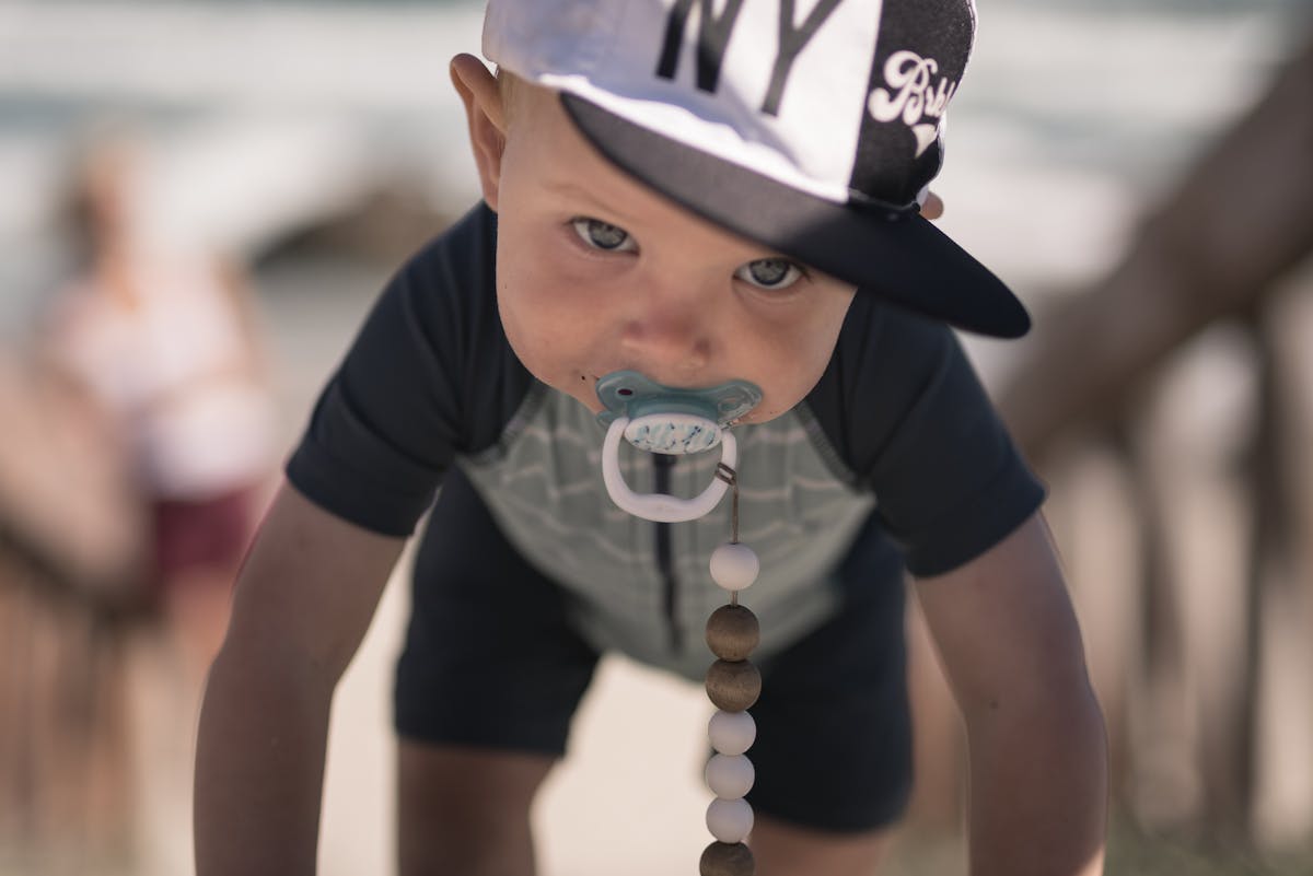 Schnullerkette mit Namen basteln - Anleitung