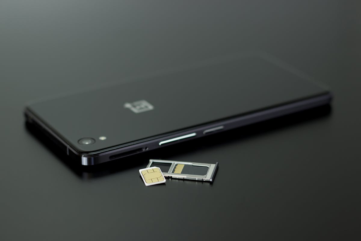 Warum erkennt mein Smartphone die SIM-Karte nicht mehr?