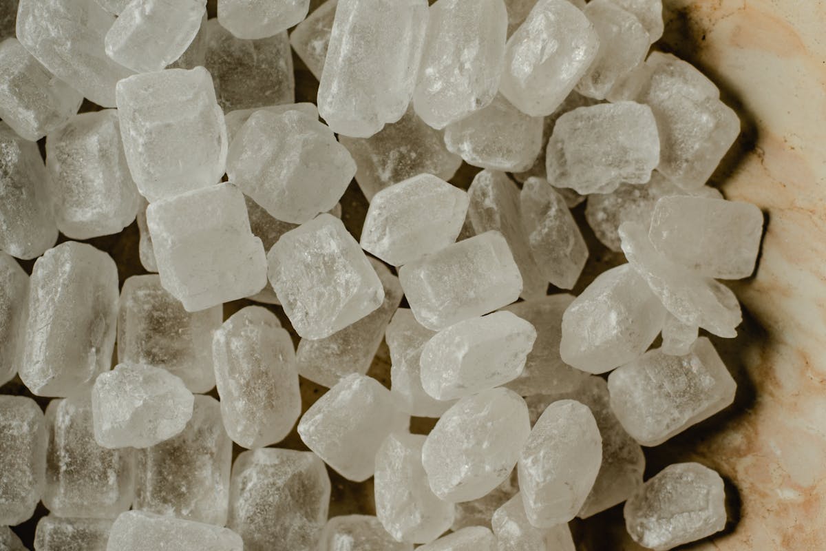 Warum kristallisiert Birkenzucker schneller als Haushaltszucker?