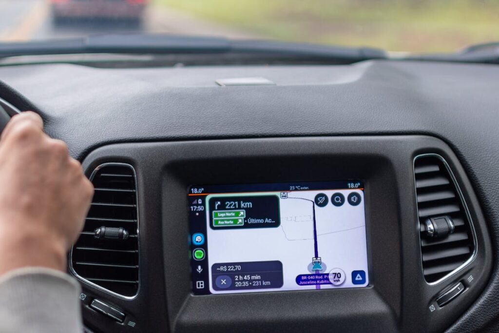 Auto-Navi zeigt falsche Routen an? Eine veraltete Kartenaktualisierung kann die Ursache sein