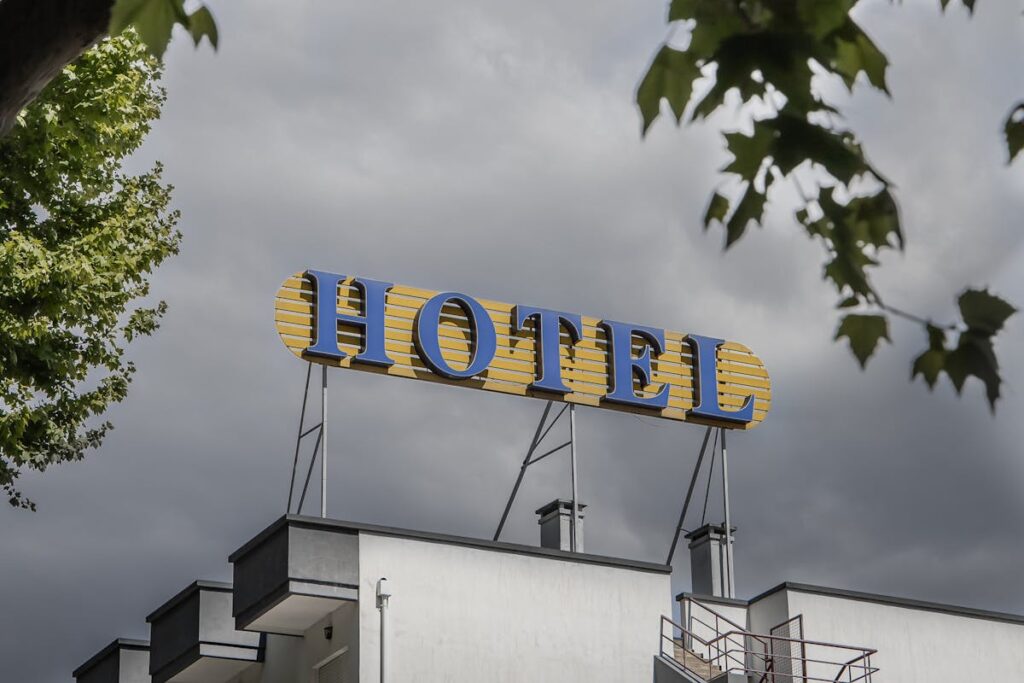 Hotel bucht nachträglich zusätzliche Gebühren ab