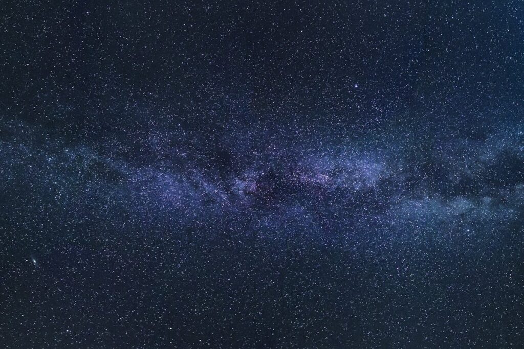 So beeinflusst dunkle Materie Galaxienbewegungen 53 So beeinflusst Dunkelmaterie Galaxienbewegungen