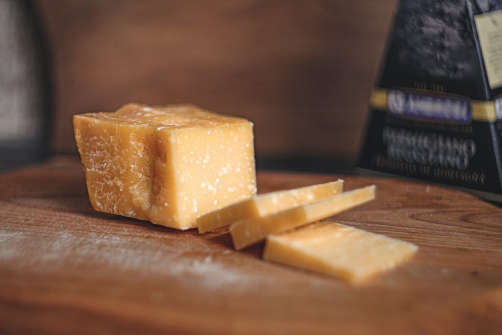 Warum muss Hartkäse manchmal vor dem Verzehr atmen? 56 Warum muss Hartkäse manchmal vor dem Verzehr atmen?