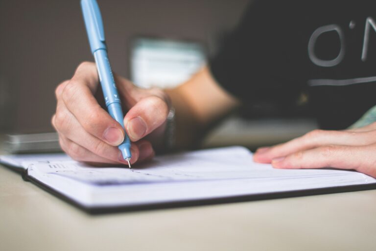 12 Kriterien zur Auswahl einer seriösen akademischen Ghostwriting-Agentur
