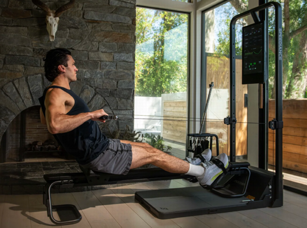 KI als persönlicher Trainingsbegleiter: Was intelligente Fitnesssysteme leisten können