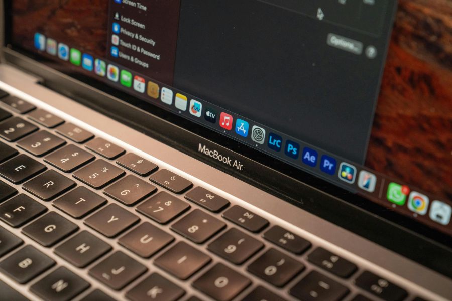 Rot nach Videobeweis: Wann der Schiedsrichter zum Monitor geht