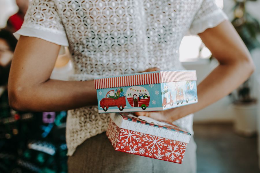 Wichtelgeschenk auswählen: Gute Ideen für Büro, Familie und Freundeskreis